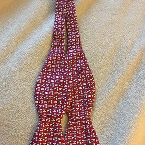 Bow tie (Harvard)